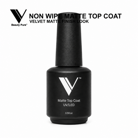V Beauty Pure Non Wipe Matte Top Coat: a matte black gel polish, perfect for UV/LED manicures.