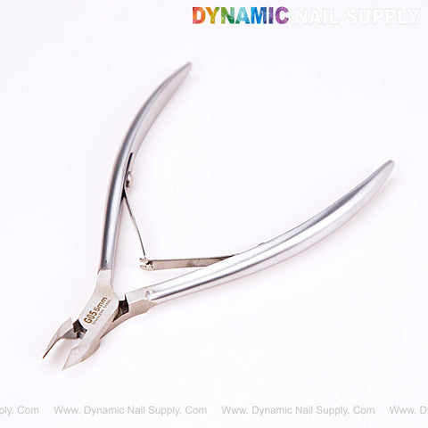NT1220 - G05 5mm Professional Stainless Steel Cuticle Nippers with sharp curved blades under Dynamic Nail Supply logo.