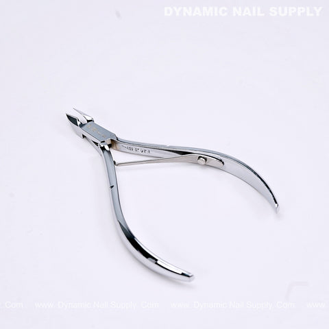D18 Sharp Cuticle Cutter—professional full jaw, silver, for precise dead skin trimming; essential manicure tool.