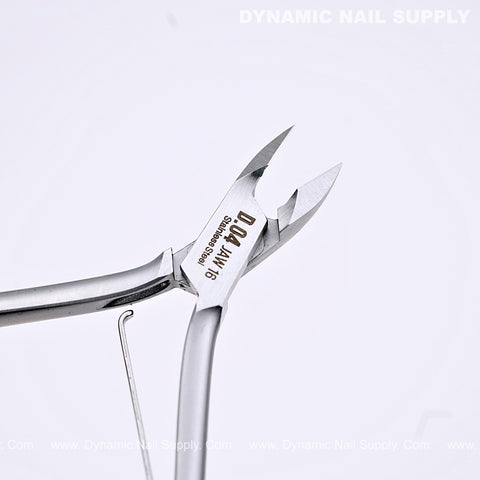 Close-up of D04 - Jaw 16 Pro Cuticle Cutter with ergonomic grip and sharp jaw for dead skin & nail care.