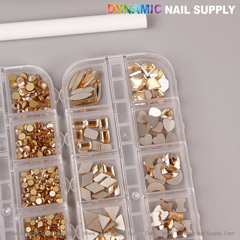 The [Champagne Gold] nail set holds mixed flat-back gems in round and various shapes for stunning nail art.