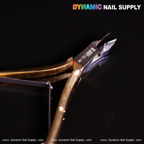 D501 - Ergonomic Cuticle Remover Nippers – Labor-Saving Design for Nail Techs and DIY Manicures