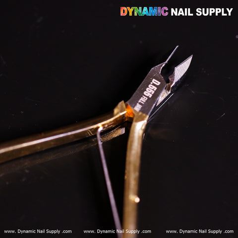 D555 - Professional Cuticle Nippers with high-tension spring and full jaw design make it easy to trim