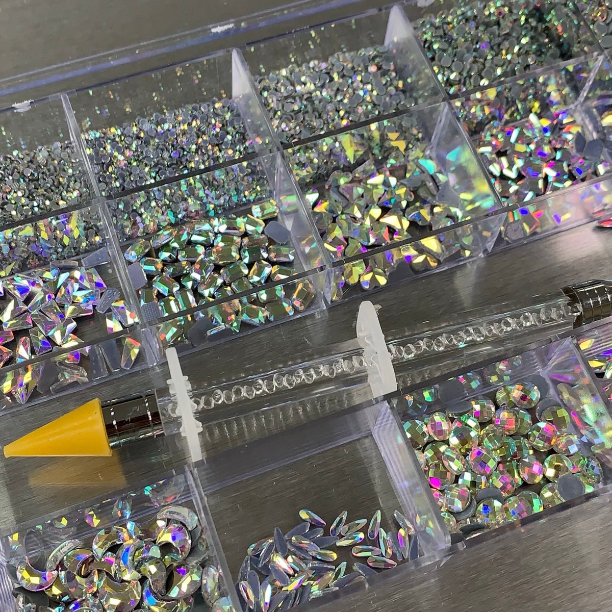 [AB Iridescent silver-back] Rhinestones set - 20 cells box - 14 big sh ...